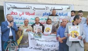 الخليل: اعتصام إسنادي مع الأسرى المضربين عن الطعام