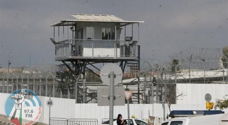 بقيمة 8 ملايين شيكل.. الاحتلال يبدأ مشروع حماية لـ سجن جلبوع