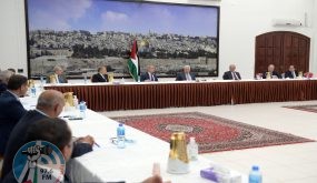 الرئيس يستقبل وفدا من القطاع الخاص وسيدات ورجال الأعمال الفلسطينيين