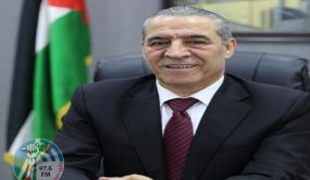 حسين الشيخ : سيتم اليوم الاعلان عن ٤ الاف اسم تم منحهم حق المواطنه