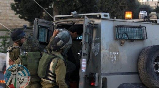 الاحتلال يعتقل مواطنين من بلدة يطا جنوب الخليل
