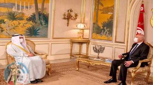 وزير خارجية الكويت يؤكد استعداد بلاده لتوفير كل أشكال الدعم لتونس