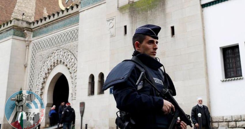 بحلول نهاية العام.. فرنسا تعتزم إغلاق 7 مساجد وجمعيات