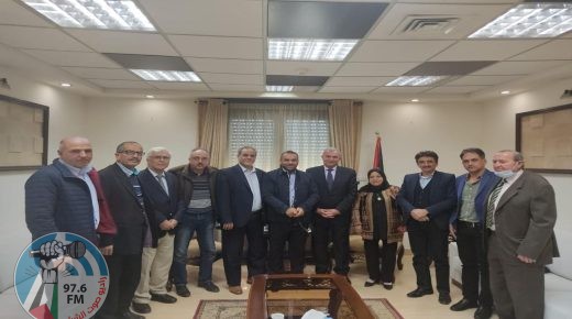 أبو عمرو يبحث مع اتحاد الكتّاب القضايا المتعلقة بتفعيل الاتحاد والعقبات التي تواجه عمله