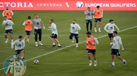Spain's players attend a training session at La Cartuja Stadium in Seville on the eve of their FIFA World Cup Qatar 2022 qualification Group B football match against Sweden on November 13, 2021. (Photo by JORGE GUERRERO / AFP)
