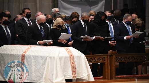 (L to R) US President Joe Biden, First Lady Dr. Jill Biden, former President Barack Obama, former First Lady Michelle Obama, former President George W. Bush and former First Lady Laura Bush attend the funeral service of former Secretary of State Colin Powell at Washington National Cathedral on November 05, 2021 in Washington, DC.  Powell who was battling a rare blood cancer, died last month at 84 from complications related to Covid-19. (Photo by Brendan SMIALOWSKI / AFP)
