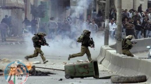 مواجهات بين الطلبة وقوات الاحتلال في بلدة تقوع شرق بيت لحم