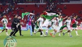الجزائر الى المربع الذهبي لـ”كأس العرب” والاحتفال جزائري فلسطيني مشترك