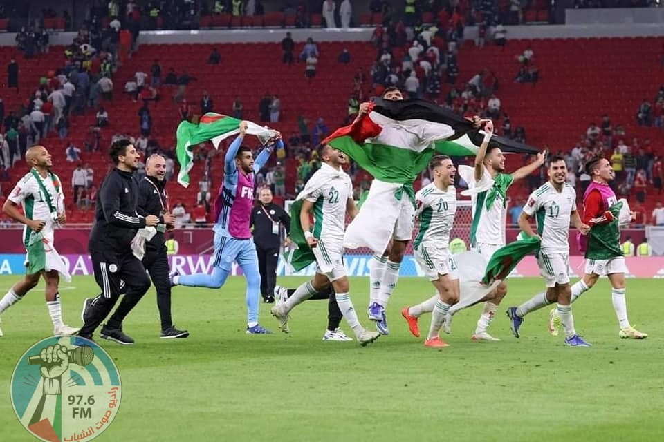 الجزائر الى المربع الذهبي لـ”كأس العرب” والاحتفال جزائري فلسطيني مشترك