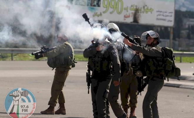 عشرات الإصابات في اقتحام الاحتلال لمدرسة تقوع الثانويّة شرق بيت لحم
