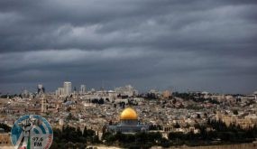 الطقس: أجواء باردة وماطرة