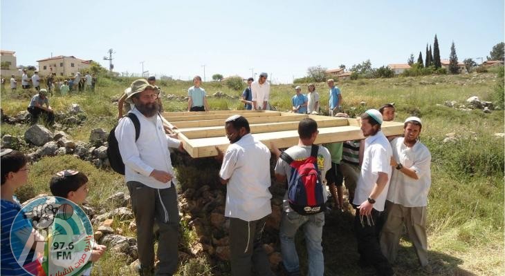 مستوطنون يقتحمون الموقع الأثري في سبسطية شمال نابلس
