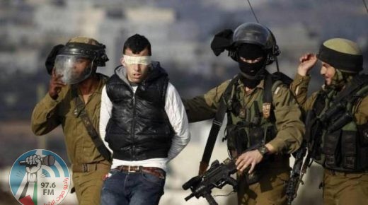 الاحتلال يعتقل ثلاثة شبان من حزما شمال شرق القدس