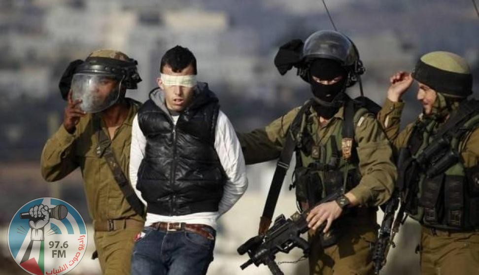 الاحتلال يعتقل شابين من القدس