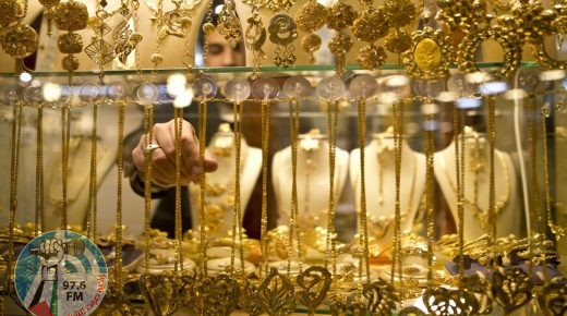أسعار الذهب تسجل أكبر تراجع سنوي لها منذ 2015