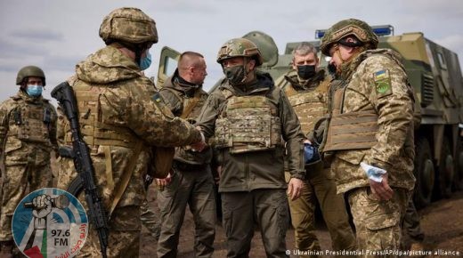 أوكرانيا تستنكر حشد قوات روسية على حدودها