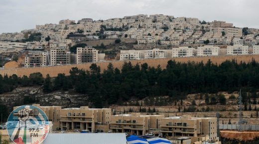 A general view shows ongoing construction work at Ramat Shlomo, a Jewish settlement in the Israeli-annexed eastern sector of Jerusalem, on January 5, 2022. (Photo by AHMAD GHARABLI / AFP)