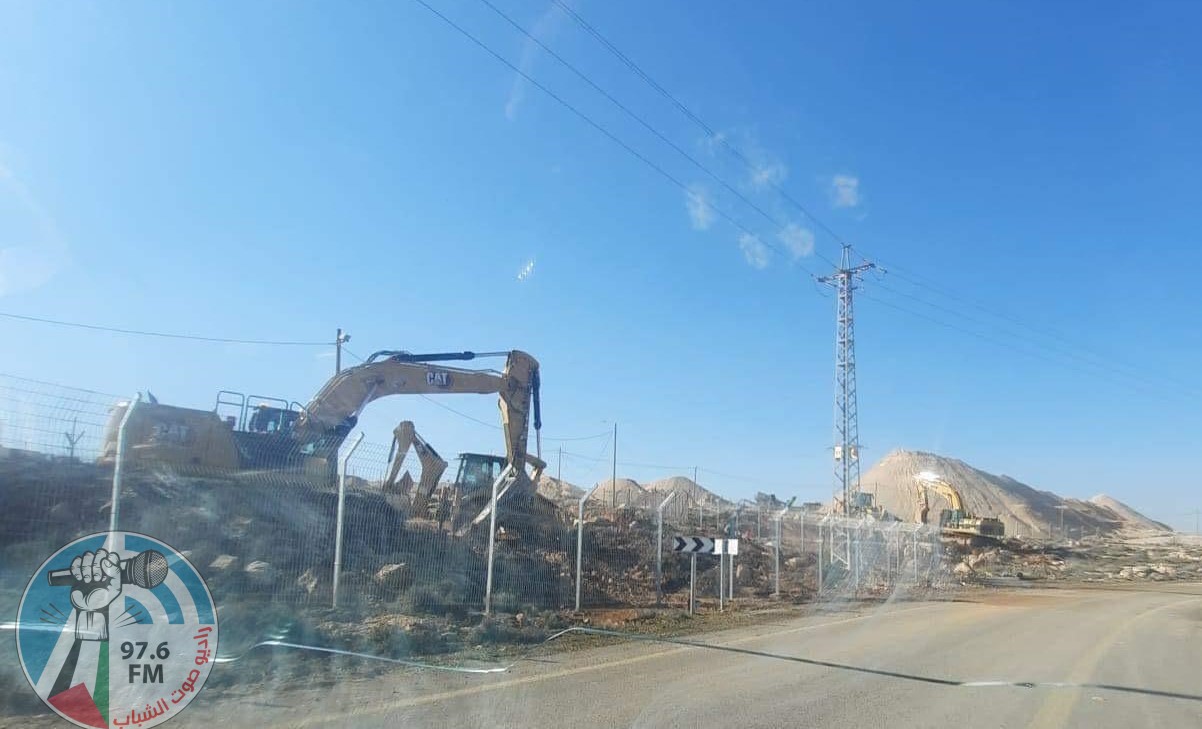 الاحتلال يسيج أراض جرفها سابقا شرق بيت لحم