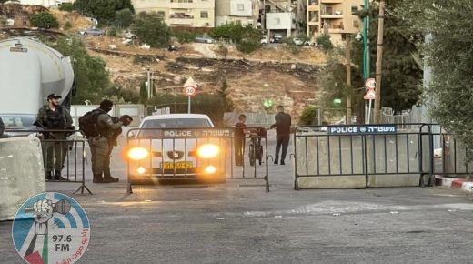 الاحتلال يغلق حيّ الشيخ جرّاح ويعتدي على الأهالي والمتضامنين ويعتقل 7 منهم