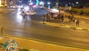 مستوطنون يهاجمون مركبات المواطنين شمال رام الله