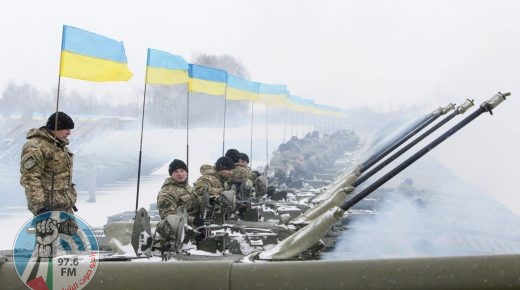 تطورات التوتر في شرق أوكرانيا.. عمليات اجلاء وحشود عسكرية وانفجاران في لوغانسك