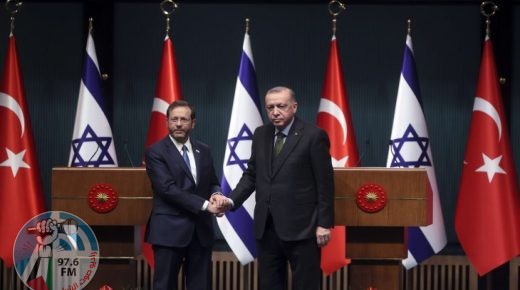 دور حاخام في “تطور العلاقات الإسرائيلية التركية”