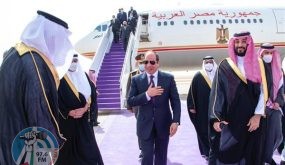 السيسي يصل إلى السعودية وبن سلمان في استقباله