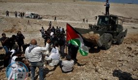 حكومة الاحتلال تطلب تمديد مهلة ردها بشأن تهجير “الخان الأحمر” لـ48 ساعة