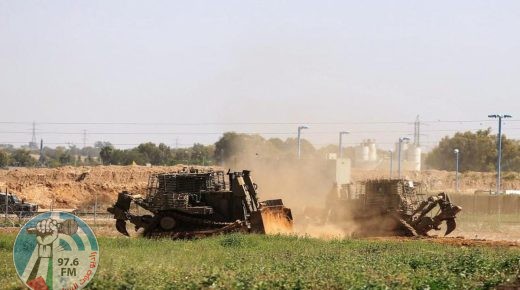 الاحتلال يستهدف الأراضي الزراعية شرق المحافظة الوسطى