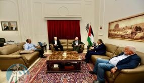 الأحمد وقيادات فلسطينية في لبنان يبحثون الأوضاع في الأراضي الفلسطينية المحتلة
