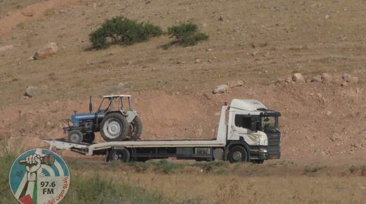 الاحتلال يستولي على شاحنة ويحتجز عمالا ورعاة في الأغوار الشمالية