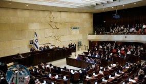"الكنيست" يصوت على حل نفسه ويصادق على إجراء انتخابات بداية تشرين أول المقبل