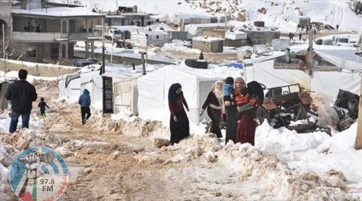 لبنان يهدد بطرد لاجئين سوريين