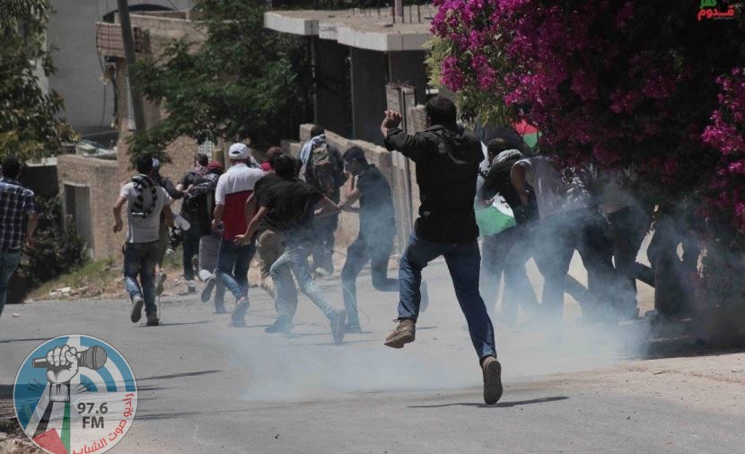 إصابة بالرصاص المعدني خلال قمع الاحتلال مسيرة كفر قدوم الأسبوعية