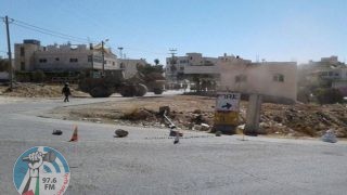 الخليل: وقفة احتجاجية ضد مخلفات الاحتلال في قرية خرسا