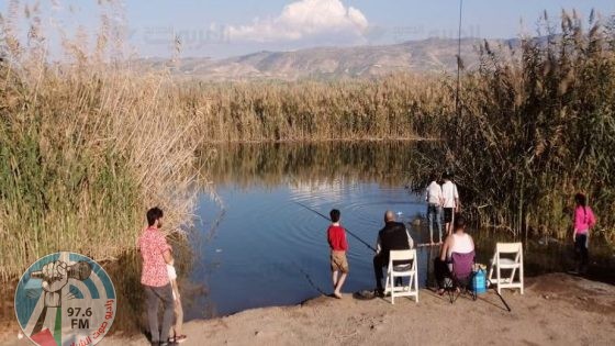 مستوطنون يشرعون ببناء مرافق قرب عين الساكوت