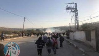 إصابة طلبة مدارس في عابود بالاختناق