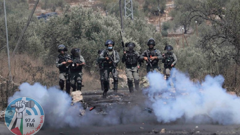 إصابة أربعة مواطنين برصاص الاحتلال