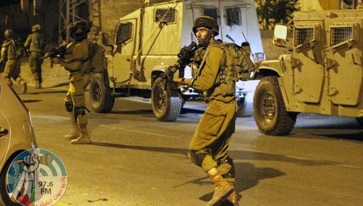 الاحتلال يعتقل ثلاثة مواطنين من رام الله