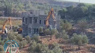 الاحتلال يهدم منزلين في قرية جلبون