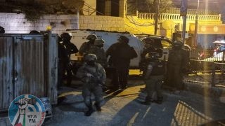 الاحتلال يغلق منزل الشهيد حسين قراقع في القدس