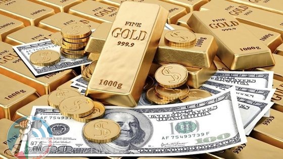 تراجع أسعار الذهب بارتفاع الدولار