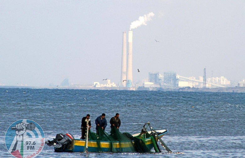 بحرية الاحتلال تعتقل 5 صيادين في بحر شمال غزة