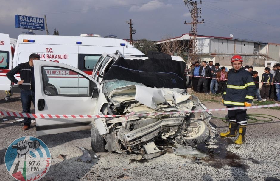 مصرع 12 شخصا وإصابة 19 آخرين في حادث سير وسط تركيا
