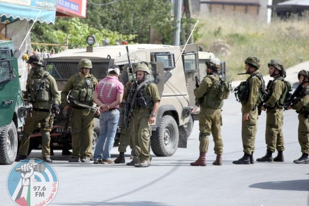 الاحتلال يصعد من اعتقال الجرحى في بلدة بيت أمر شمال الخليل