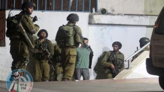 الاحتلال يعتقل ستة مواطنين في الخليل