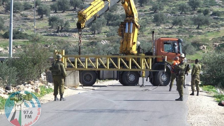 الاحتلال يغلق المدخل الرئيسي لبلدة عزون شرق قلقيلية