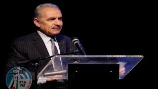 اشتية يحذر من التداعيات الخطيرة لاستمرار جرائم الاحتلال بحق شعبنا ويطالب بوقفها