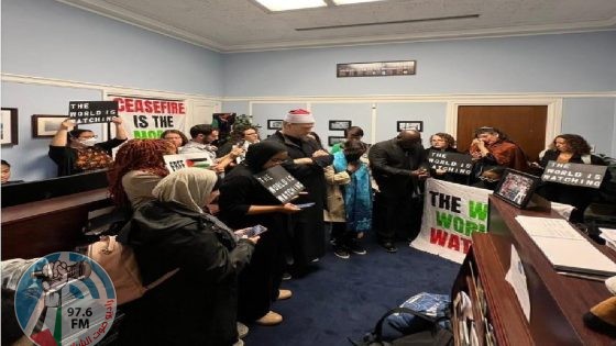 اعتصام في مكتب زعيم الديمقراطيين في مجلس النواب الأميركي احتجاجا على عدوان الاحتلال على غزة