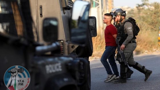 الاحتلال يعتقل شابين من أريحا